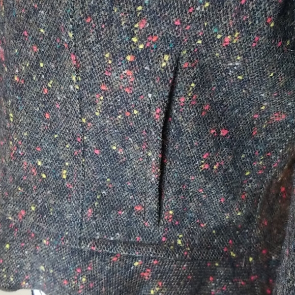 Sophisticated Moschino Duo of Jacket & Camisole. - Picture 5 of 16